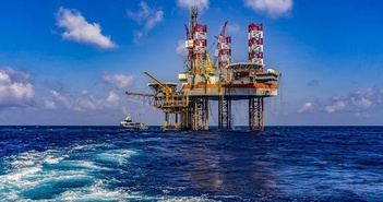Giá dầu hôm nay (21/12): Dầu thô quay đầu giảm