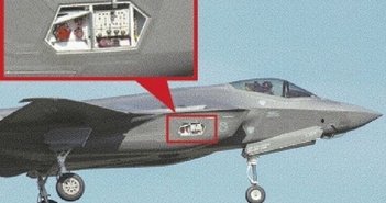 F-35 của Mỹ rơi mất một bộ phận khi bay qua Thái Bình Dương F-35 của Mỹ rơi mất một bộ phận khi bay qua Thái Bình Dương