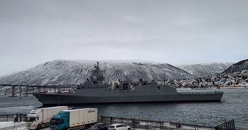 Bắc Cực tan băng, Mỹ đối mặt với mối đe dọa từ Nga và Trung Quốc Bắc Cực tan băng, Mỹ đối mặt với mối đe dọa từ Nga và Trung Quốc