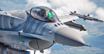 Chuyên gia Mỹ: F-16 Ukraine không phải là đối thủ của Ka-52 Nga