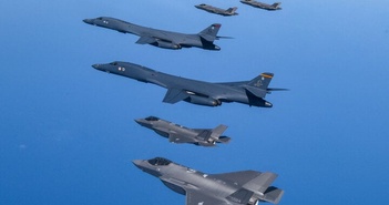 Không quân Mỹ có bao nhiêu máy bay ném bom?