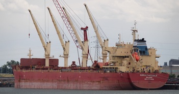 Tàu container của Mỹ bị Houthi tấn công bằng tên lửa chống hạm