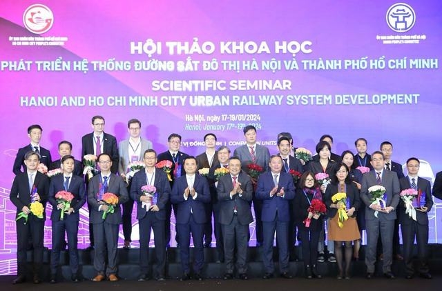 'Quái vật lòng đất' có thể giúp TP đông dân nhất Việt Nam làm 200km đường sắt đô thị trong 5 năm?
