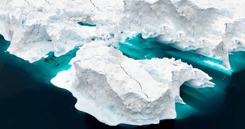 Greenland mất 30 triệu tấn băng mỗi giờ vì khủng hoảng khí hậu Greenland mất 30 triệu tấn băng mỗi giờ vì khủng hoảng khí hậu