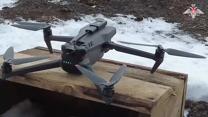 Nga tung ra chiến trường Ukraine UAV mới, có thể ‘rải thảm’ lựu đạn như ném bom