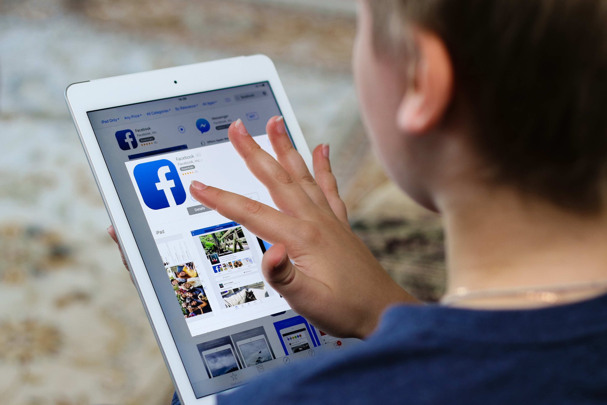 “Tiết lộ sốc” về trẻ em bị quấy rối mỗi ngày trên Facebook
