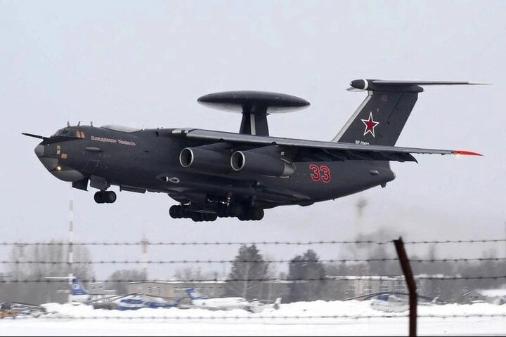 Máy bay cảnh báo sớm A-50 của Nga.