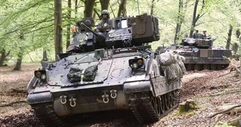 Xe thiết giáp M2 Bradley - vũ khí tốt nhất Mỹ viện trợ cho Ukraine Xe thiết giáp M2 Bradley - vũ khí tốt nhất Mỹ viện trợ cho Ukraine