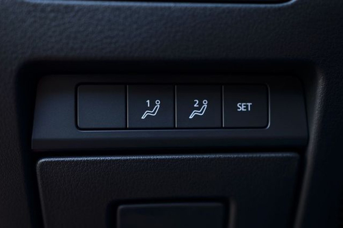 Mazda3 1.5L Signature từ 739 triệu vừa ra mắt Việt Nam có gì đặc biệt? - Hình 8 Mazda3 1.5L Signature tu 739 trieu vua ra mat Viet Nam co gi dac biet?-Hinh-8