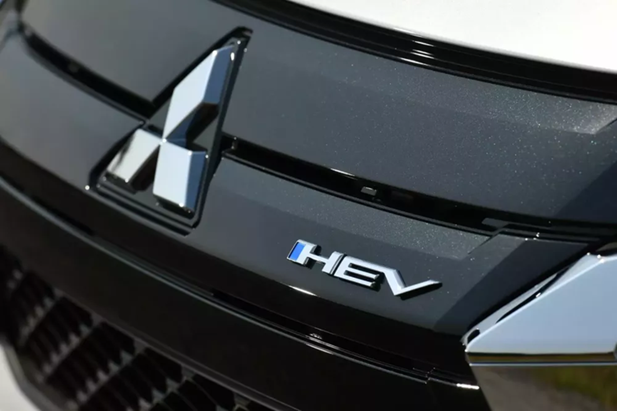 Mitsubishi Xpander HEV "uống" chỉ 5,2 lít xăng/100 km từ 641 triệu đồng - Hình 8 Mitsubishi Xpander HEV
