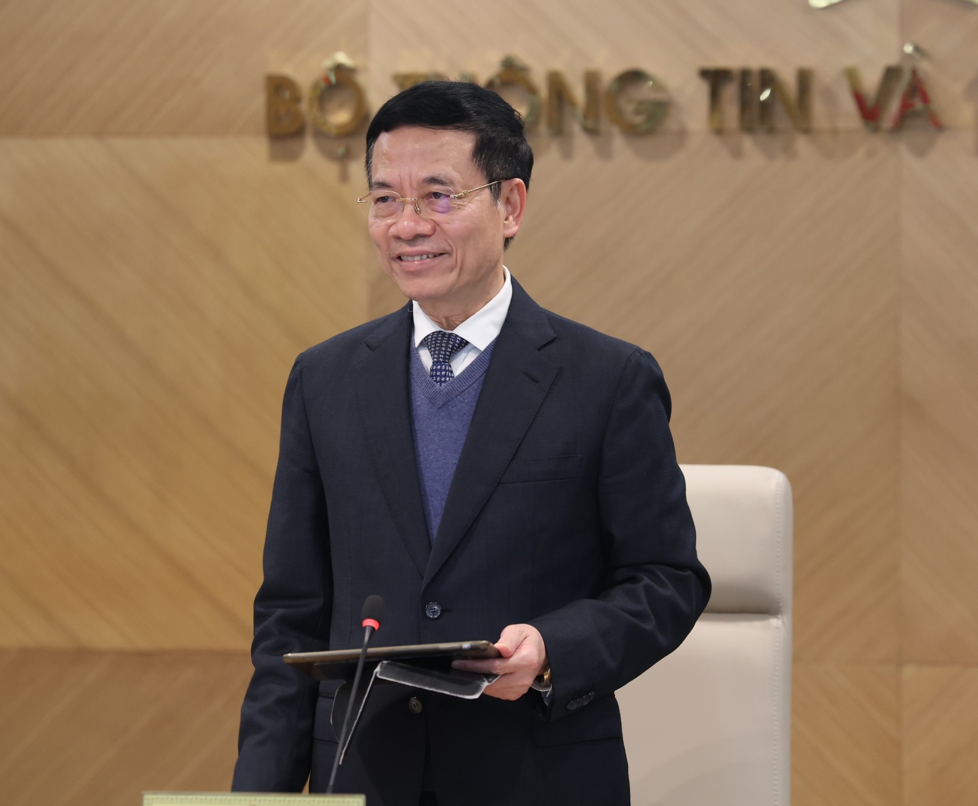 Bộ trưởng Nguyễn Mạnh Hùng: Doanh nghiệp mà hàng nghìn người, giá trị hàng trăm triệu đô la thì doanh nghiệp ấy không còn là của mình nữa