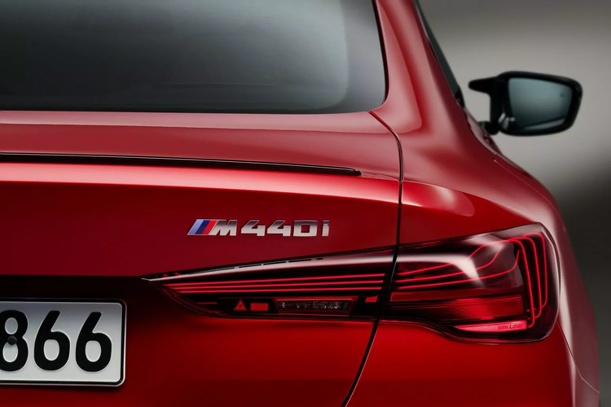 BMW 4 Series 2025 giá từ 50,700 USD - nâng cấp "ngập" công nghệ - Hình 9 BMW 4 Series 2025 gia tu 50,700 USD - nang cap