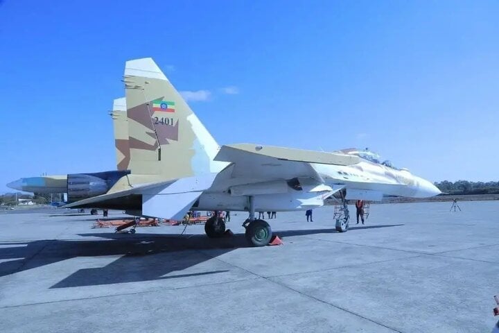 Su-30 mới được giao ở Ethiopia.