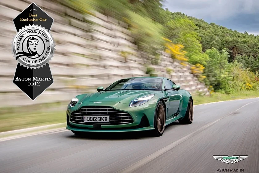 Aston Martin DB12 là chiếc ô tô đã giành chiến thắng ở hạng mục Xe độc quyền. Ảnh: Carbuzz. Những ô tô dành cho phái nữ tốt nhất thế giới.jpg