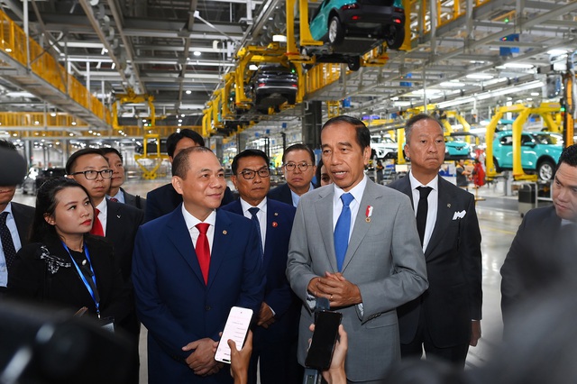 Tổng thống Indonesia thăm tổ hợp nhà máy Vinfast - Ảnh 2. Tổng thống Indonesia thăm tổ hợp nhà máy Vinfast - Ảnh 2.