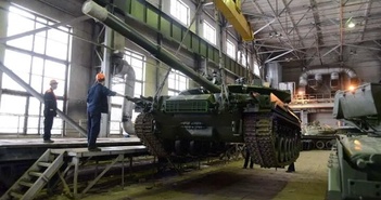 Nga sản xuất xe tăng mới, ‘thoải mái’ bù đắp tổn thất ở Ukraine