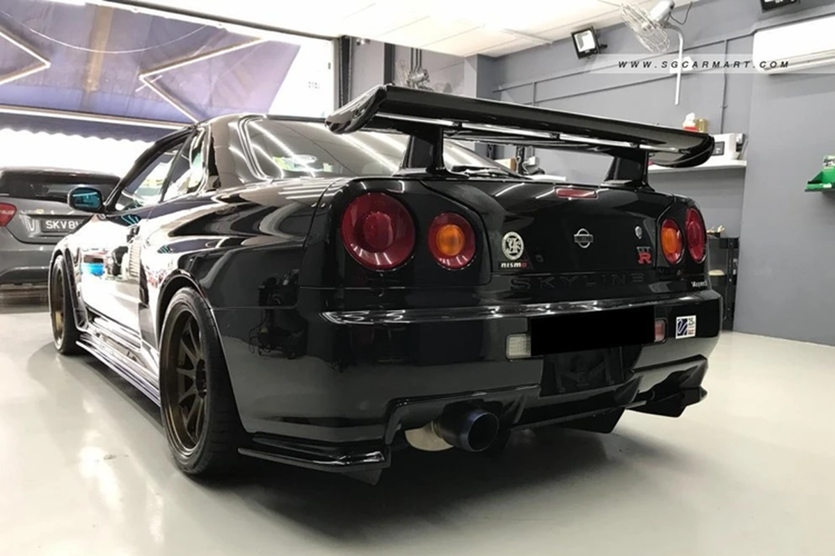 Cận cảnh Nissan Skyline GT-R V-Spec II chạy 23 năm bán hơn 1,7 tỷ đồng - Hình 3 Can canh Nissan Skyline GT-R V-Spec II chay 23 nam ban hon 1,7 ty dong-Hinh-3