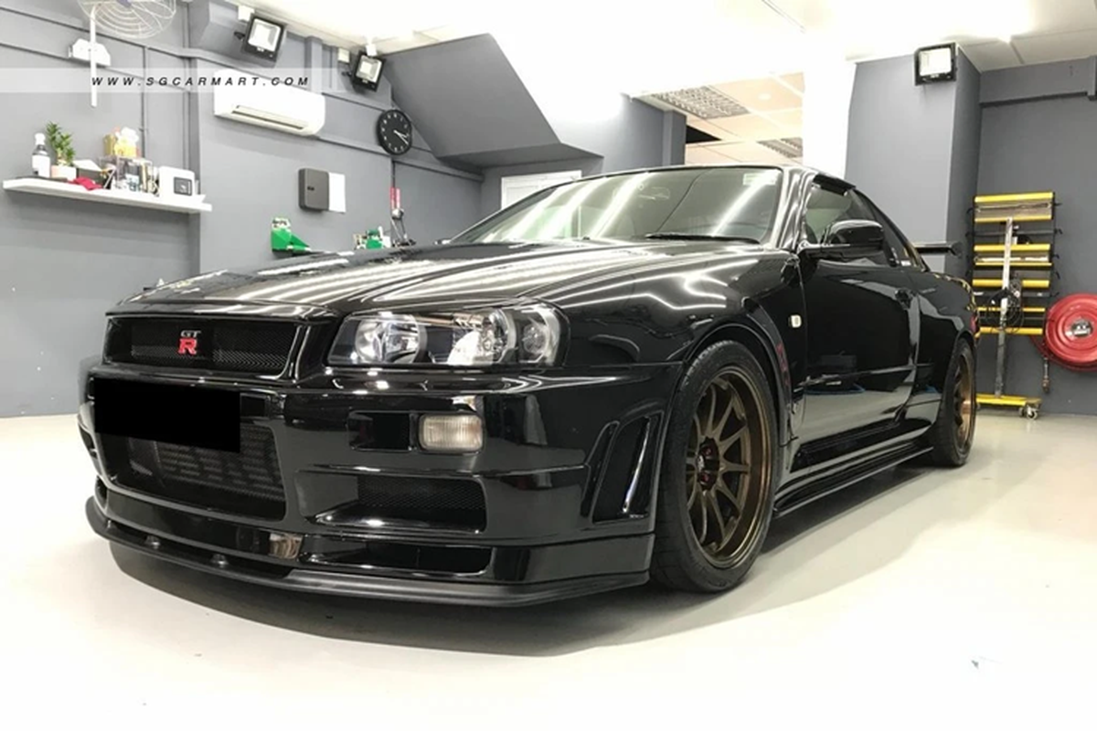 Cận cảnh Nissan Skyline GT-R V-Spec II chạy 23 năm bán hơn 1,7 tỷ đồng - Hình 6 Can canh Nissan Skyline GT-R V-Spec II chay 23 nam ban hon 1,7 ty dong-Hinh-6