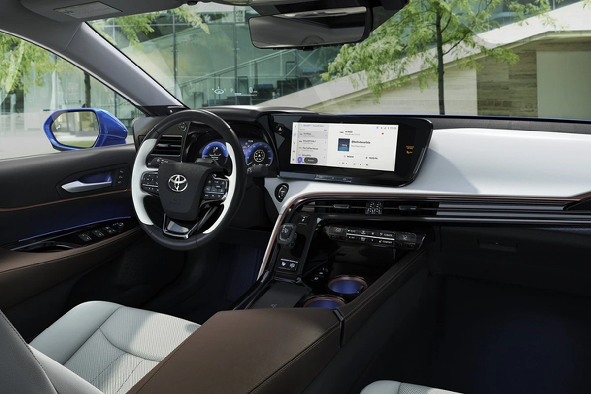 Lý do chủ xe Toyota Mirai được miễn phí nhiên liệu lên đến 6 năm? - Hình 6 Ly do chu xe Toyota Mirai duoc mien phi nhien lieu len den 6 nam?-Hinh-6