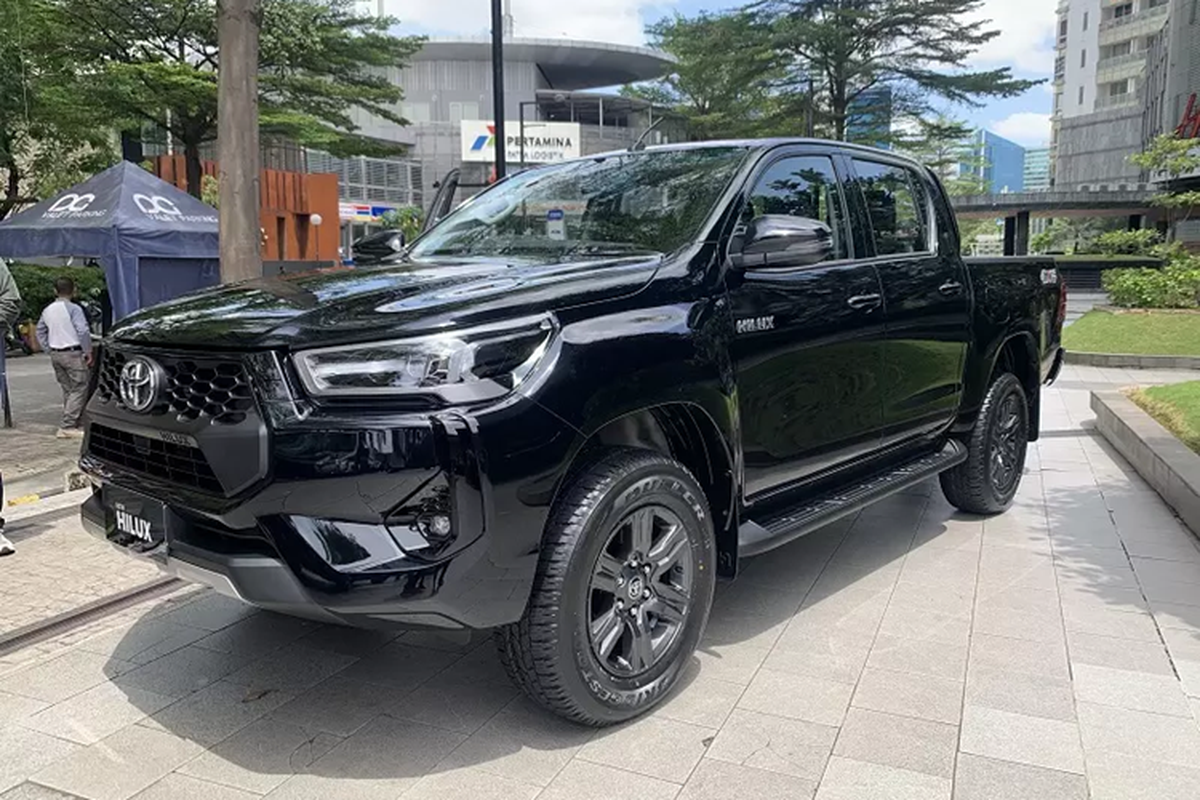 Cận cảnh Toyota Hilux 2024 nâng cấp từ 685 triệu đồng, sắp về Việt Nam - Hình 3 Can canh Toyota Hilux 2024 nang cap tu 685 trieu dong, sap ve Viet Nam-Hinh-3