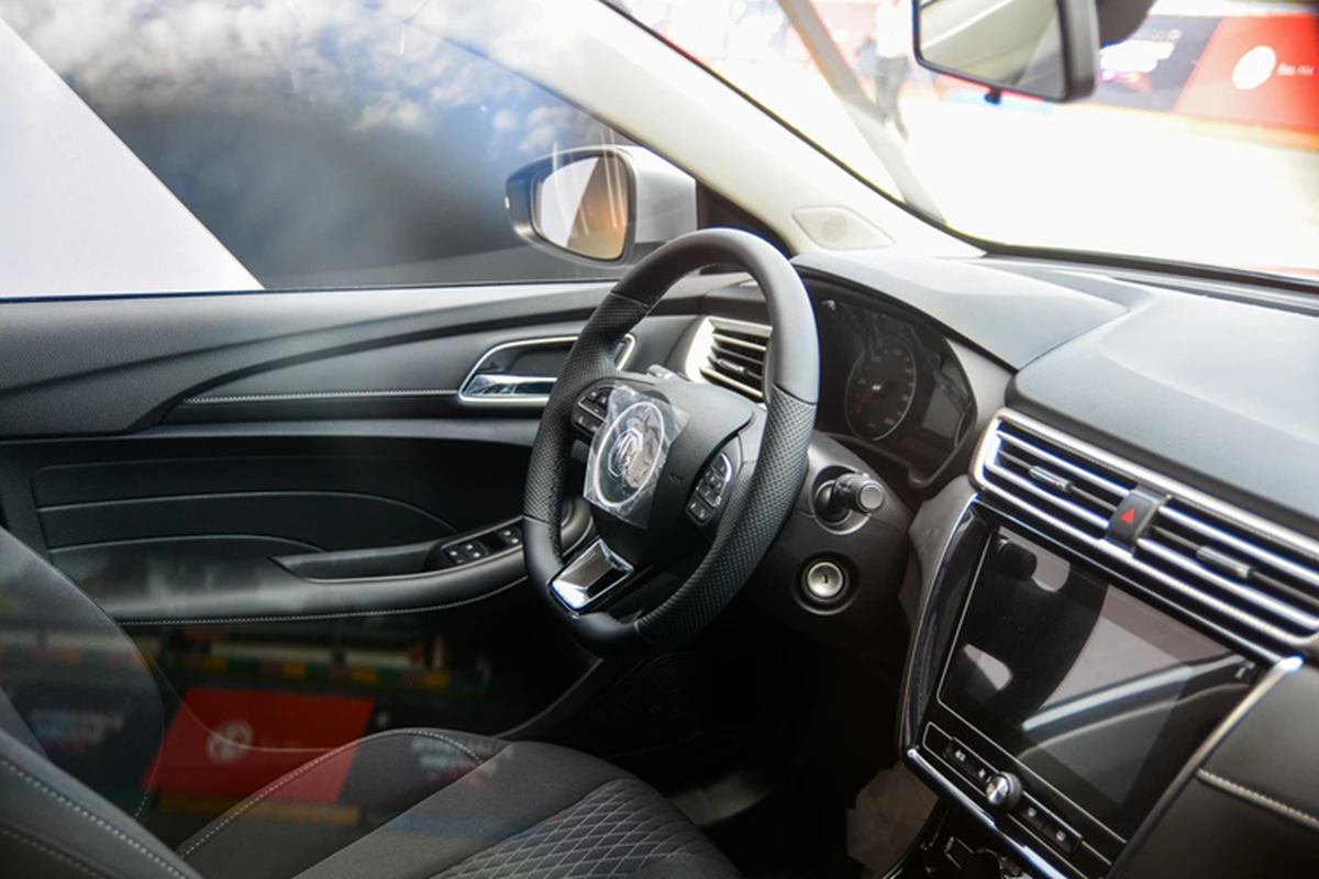New MG5 ré nhất phân khúc tại Việt Nam được trang bị những gì? - Hình 5 New MG5 re nhat phan khuc tai Viet Nam duoc trang bi nhung gi?-Hinh-5