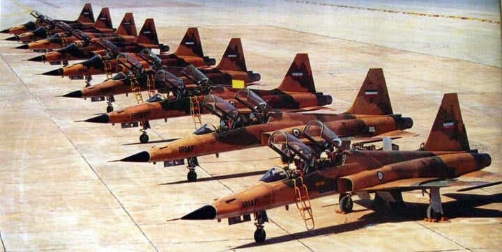 Máy bay chiến đấu F-5 của Iran.