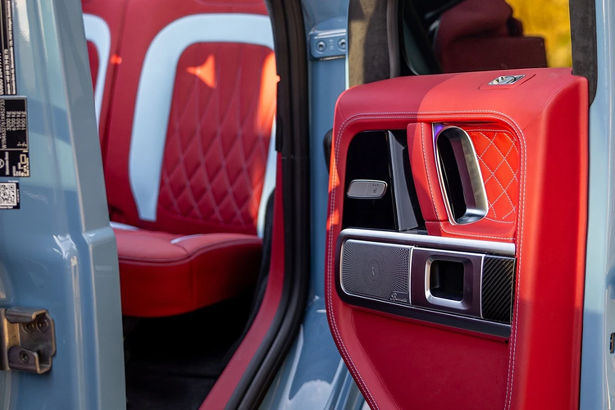 Chi tiết SUV Mercedes-AMG G63 Cabriolet mui trần giá hơn 30 tỷ đồng - Hình 6 Chi tiet SUV Mercedes-AMG G63 Cabriolet mui tran gia hon 30 ty dong-Hinh-6