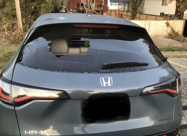 Hàng trăm chủ xe Honda HR-V phản ánh kính sau bị vỡ khi bật tính năng sấy- Ảnh 3.