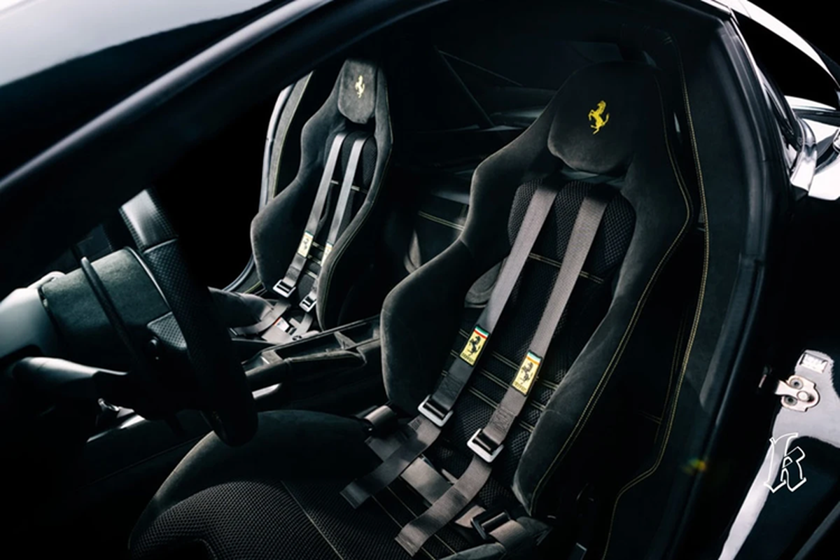 Ngắm dàn siêu xe Ferrari triệu đô của tay đua F1 Lewis Hamilton - Hình 5 Ngam dan sieu xe Ferrari trieu do cua tay dua F1 Lewis Hamilton-Hinh-5
