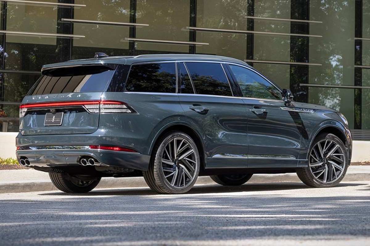 Cận cảnh Lincoln Aviator 2025 từ 1,42 tỷ đồng, thêm công nghệ xịn sò - Hình 2 Can canh Lincoln Aviator 2025 tu 1,42 ty dong, them cong nghe xin so-Hinh-2