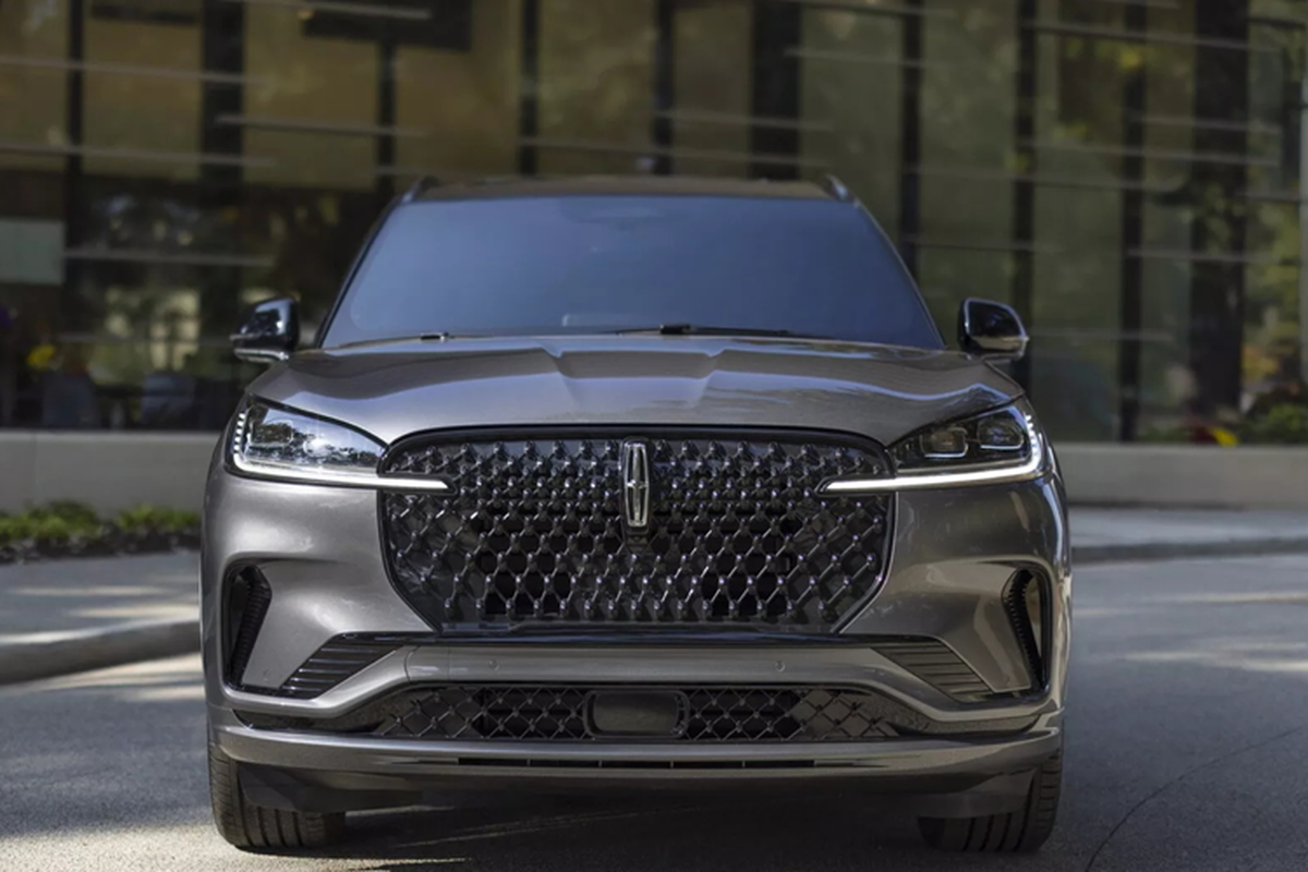 Cận cảnh Lincoln Aviator 2025 từ 1,42 tỷ đồng, thêm công nghệ xịn sò - Hình 3 Can canh Lincoln Aviator 2025 tu 1,42 ty dong, them cong nghe xin so-Hinh-3