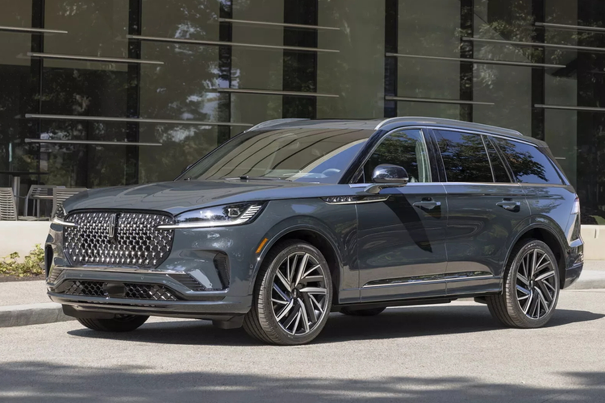Cận cảnh Lincoln Aviator 2025 từ 1,42 tỷ đồng, thêm công nghệ xịn sò Can canh Lincoln Aviator 2025 tu 1,42 ty dong, them cong nghe xin so