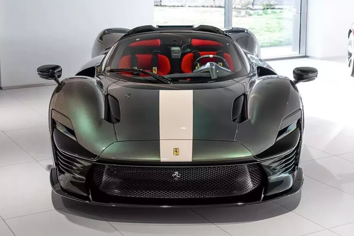 Siêu phẩm Ferrari Daytona SP3 sở hữu màu sơn độc nhất thế giới