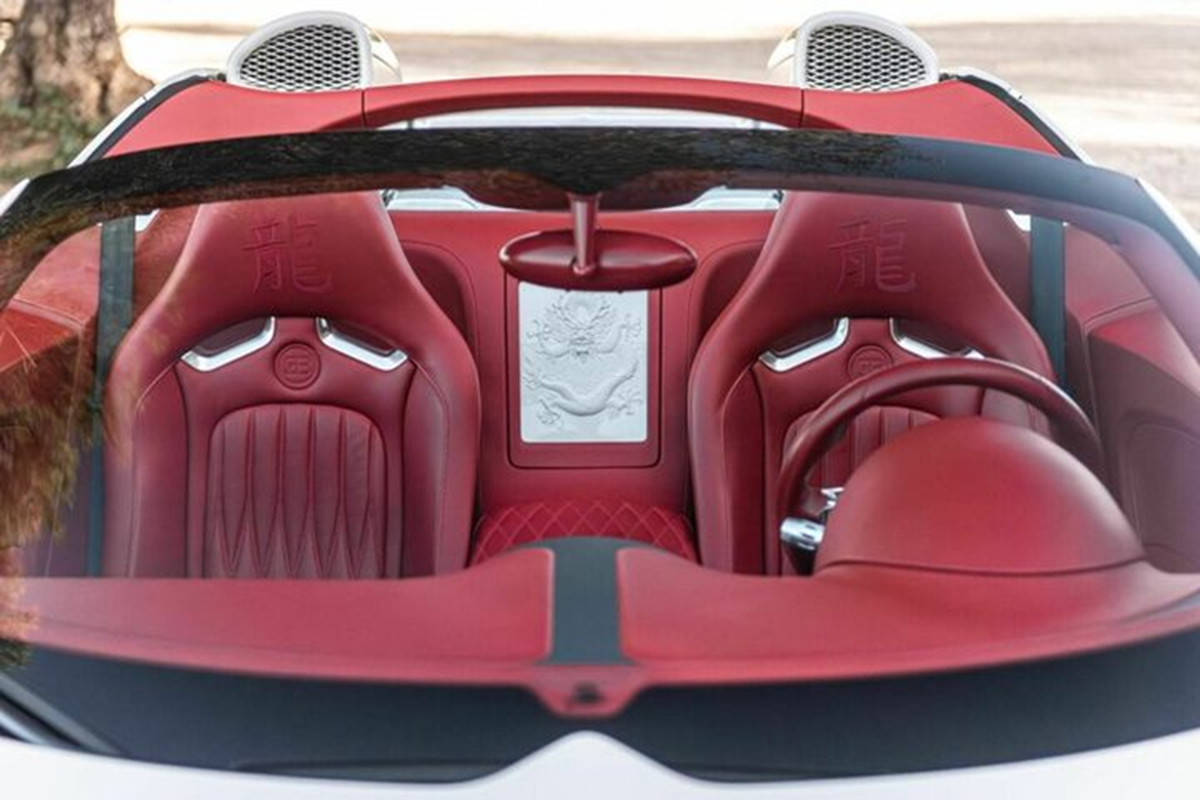 Bugatti Veyron Grand Sport phiên bản Rồng chốt giá hơn 42 tỷ đồng - Hình 5 Bugatti Veyron Grand Sport phien ban Rong chot gia hon 42 ty dong-Hinh-5
