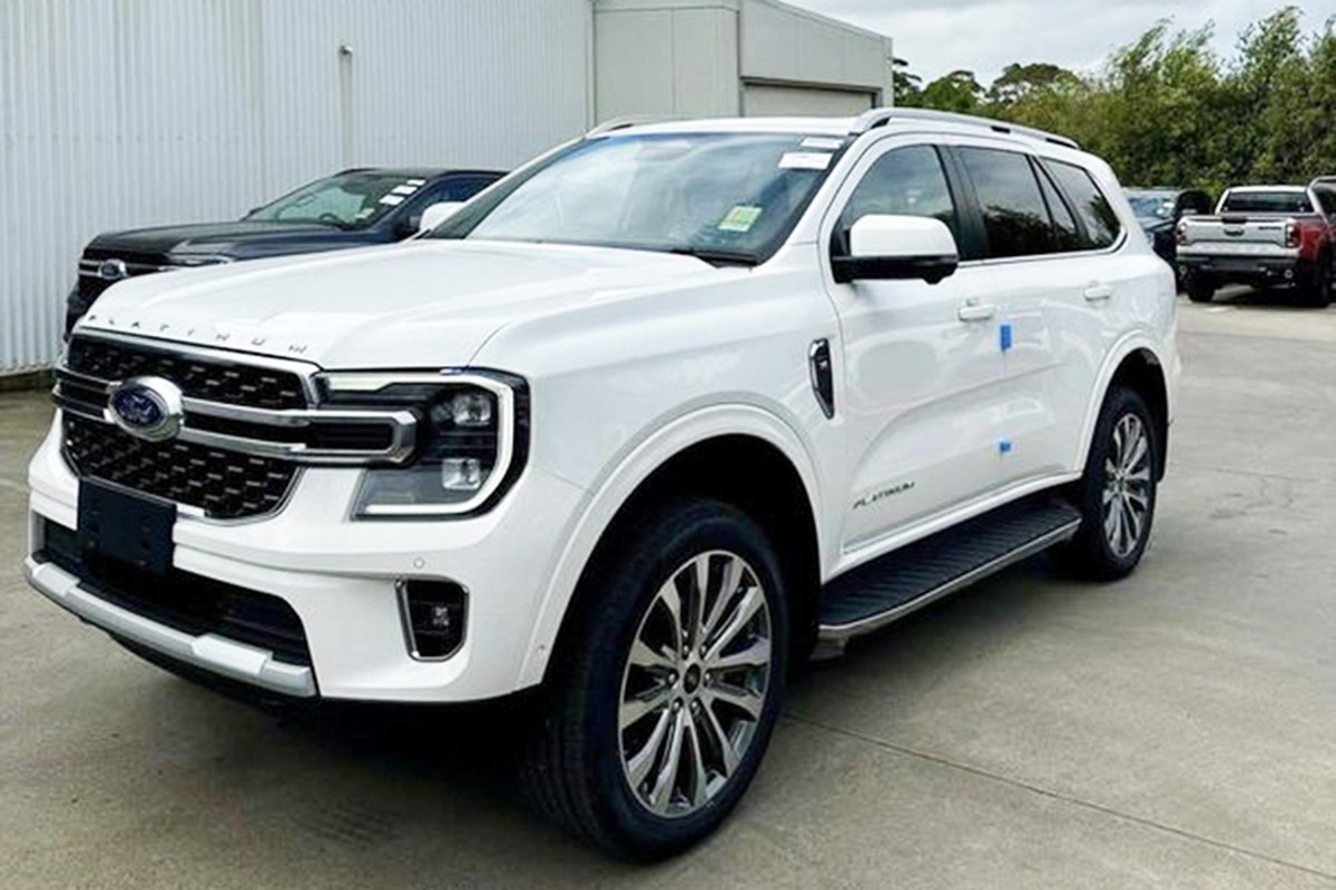 Ford Everest Platinum 2024 sắp bán tại Việt Nam, khoảng 1,7 tỷ đồng - Hình 10 Ford Everest Platinum 2024 sap ban tai Viet Nam, khoang 1,7 ty dong-Hinh-10