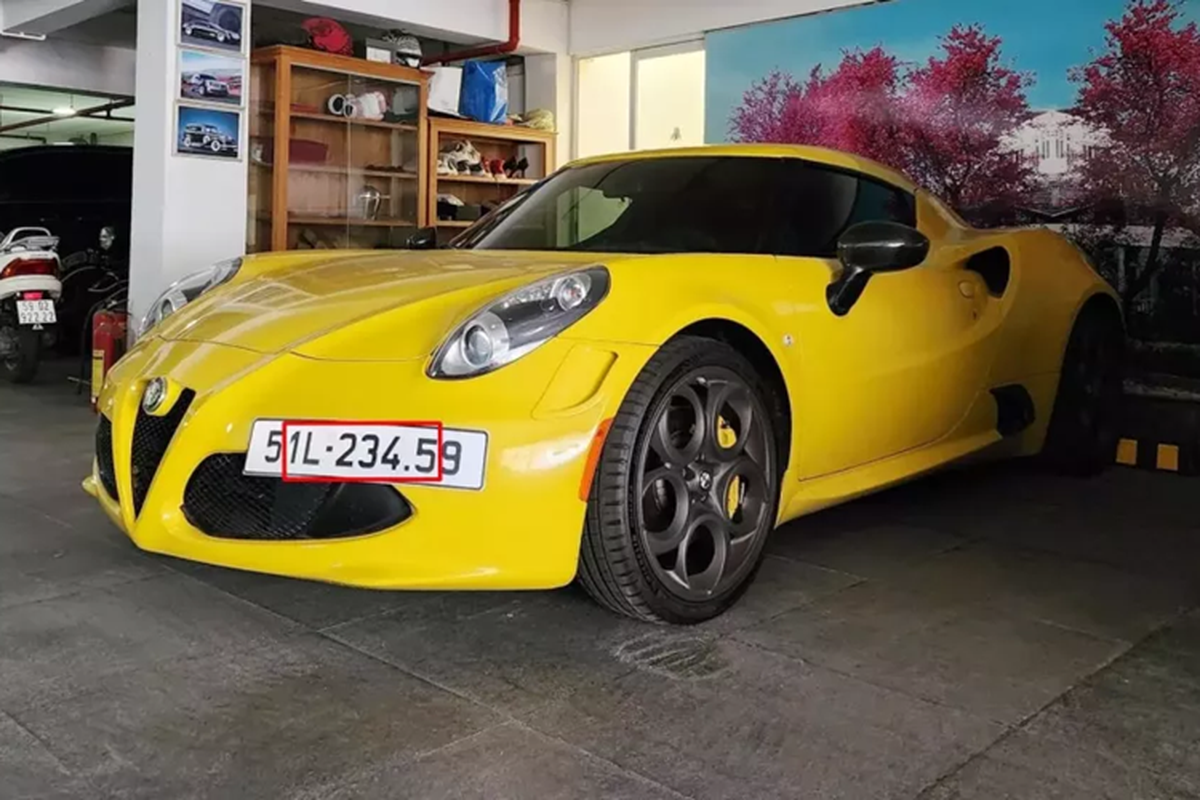 Alfa Romeo 4C Launch Edition hơn 4 tỷ tại Việt Nam trúng biển "sảnh" 12345 - Hình 3 Alfa Romeo 4C Launch Edition hon 4 ty tai Viet Nam trung bien
