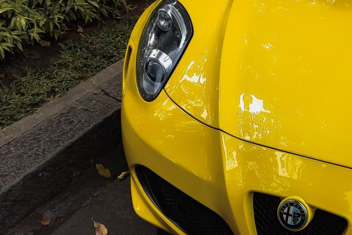 Alfa Romeo 4C Launch Edition hơn 4 tỷ tại Việt Nam trúng biển "sảnh" 12345 - Hình 5 Alfa Romeo 4C Launch Edition hon 4 ty tai Viet Nam trung bien