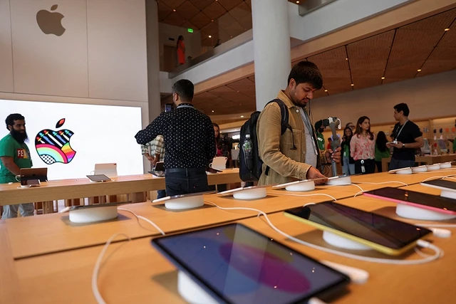 Apple khó rời khỏi Trung Quốc trong sản xuất iPhone và iPad