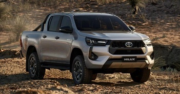Đại lý bắt đầu nhận cọc Toyota Hilux 2024, giá từ 700 triệu đồng