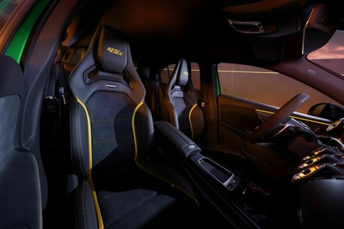 Mercedes-Benz AMG A45 S bản đặc biệt “địa ngục xanh” Nurburgring - Hình 4 Mercedes-Benz AMG A45 S ban dac biet “dia nguc xanh” Nurburgring-Hinh-4