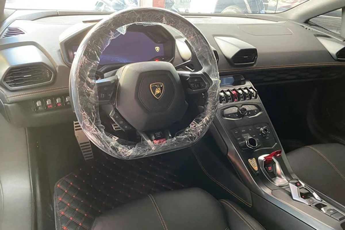 Dân chơi xe máy “2 thì” miền Tây tậu Lamborghini Huracan giá 9 tỷ - Hình 4 Dan choi xe may “2 thi” mien Tay tau Lamborghini Huracan gia 9 ty-Hinh-4