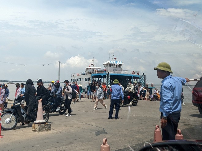 Bến phà Gót- Cái Viềng nối với Cát Bà sẽ dừng hoạt động từ ngày 1/3 chuyển sang bến phà mới Đồng Bài