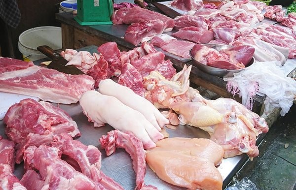 Giá thịt lợn tăng mạnh trong dịp Tết