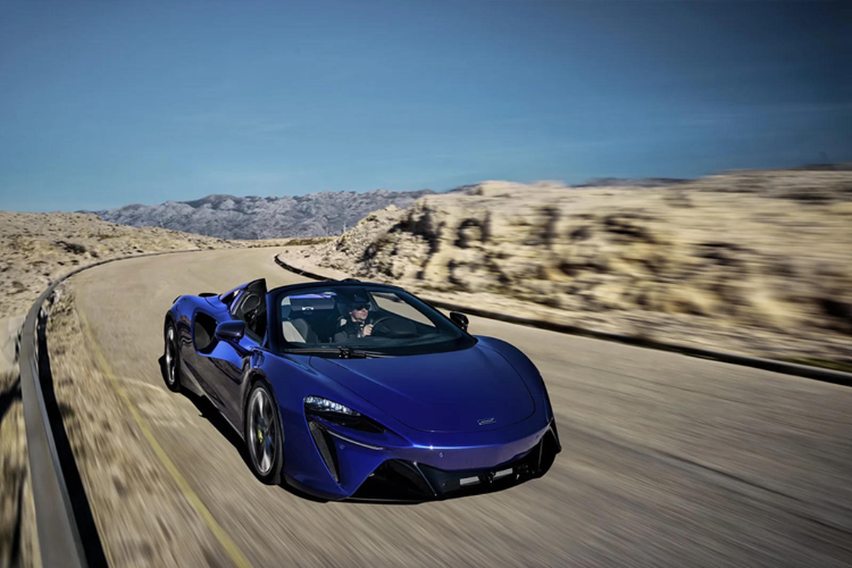 McLaren Artura Spider tu 6,9 ty dong, chay 33 km khong 