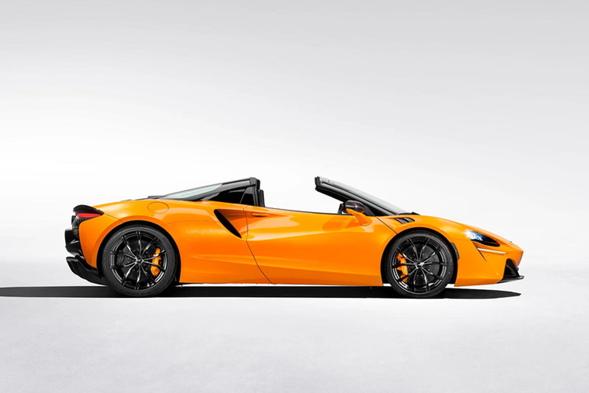 McLaren Artura Spider tu 6,9 ty dong, chay 33 km khong 