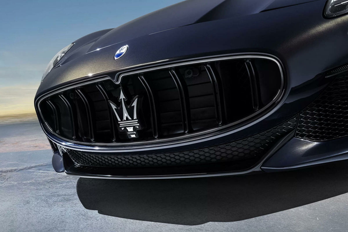 Cận cảnh Maserati GranCabrio 2024 hơn 4,7 tỷ đồng, mạnh 542 mã lực - Hình 5 Can canh Maserati GranCabrio 2024 hon 4,7 ty dong, manh 542 ma luc-Hinh-5