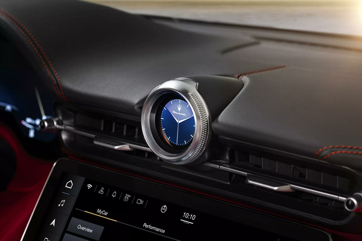 Cận cảnh Maserati GranCabrio 2024 hơn 4,7 tỷ đồng, mạnh 542 mã lực - Hình 7 Can canh Maserati GranCabrio 2024 hon 4,7 ty dong, manh 542 ma luc-Hinh-7