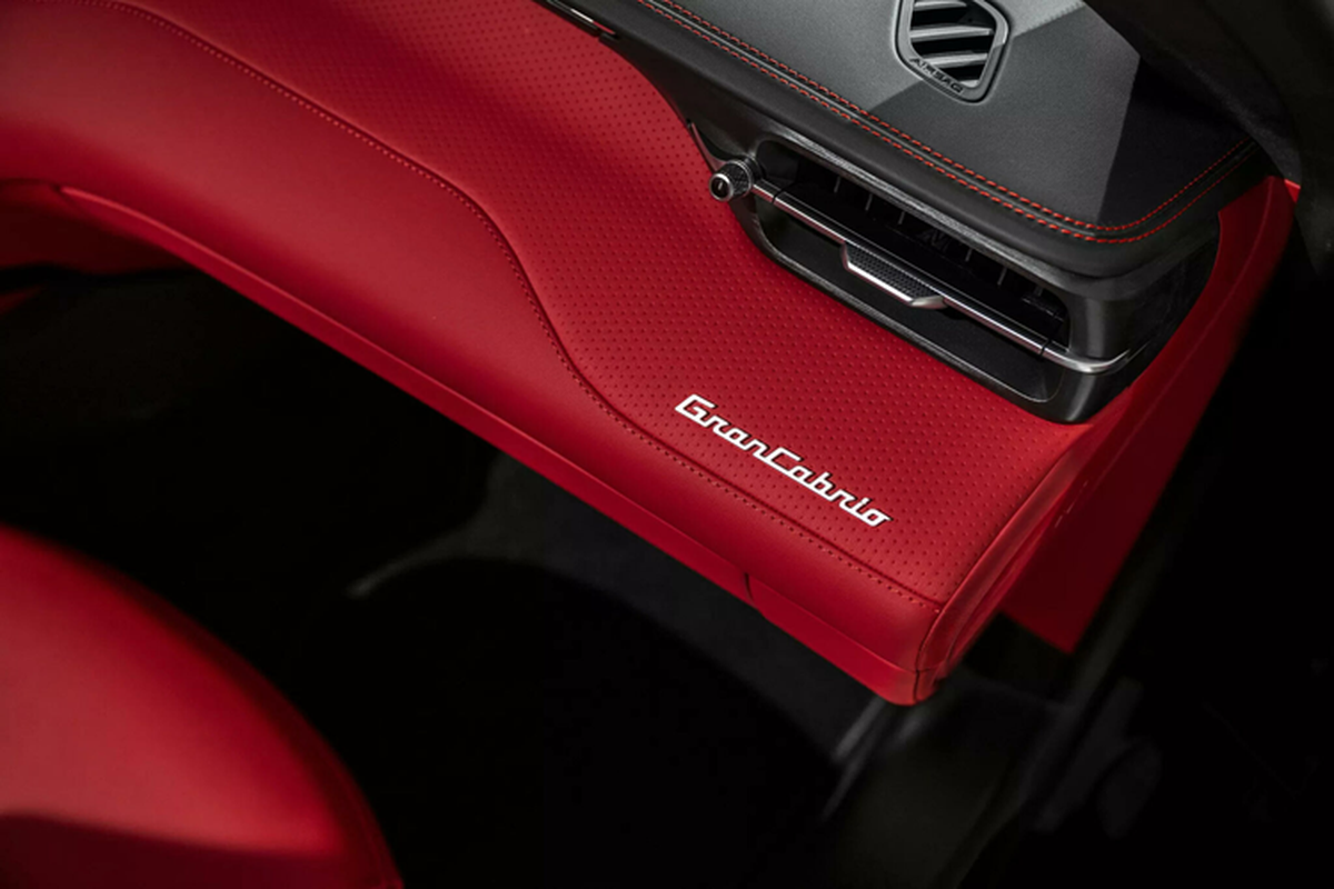 Cận cảnh Maserati GranCabrio 2024 hơn 4,7 tỷ đồng, mạnh 542 mã lực - Hình 8 Can canh Maserati GranCabrio 2024 hon 4,7 ty dong, manh 542 ma luc-Hinh-8