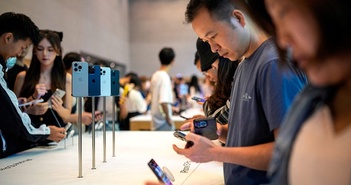 iPhone 15 Pro Max vượt mặt Huawei Mate 60 Pro tại Trung Quốc