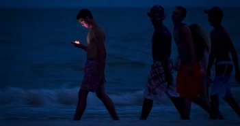 Florida thông qua luật cấm mạng xã hội với trẻ dưới 16 tuổi